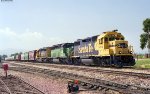 Santa Fe GP39-2 3694